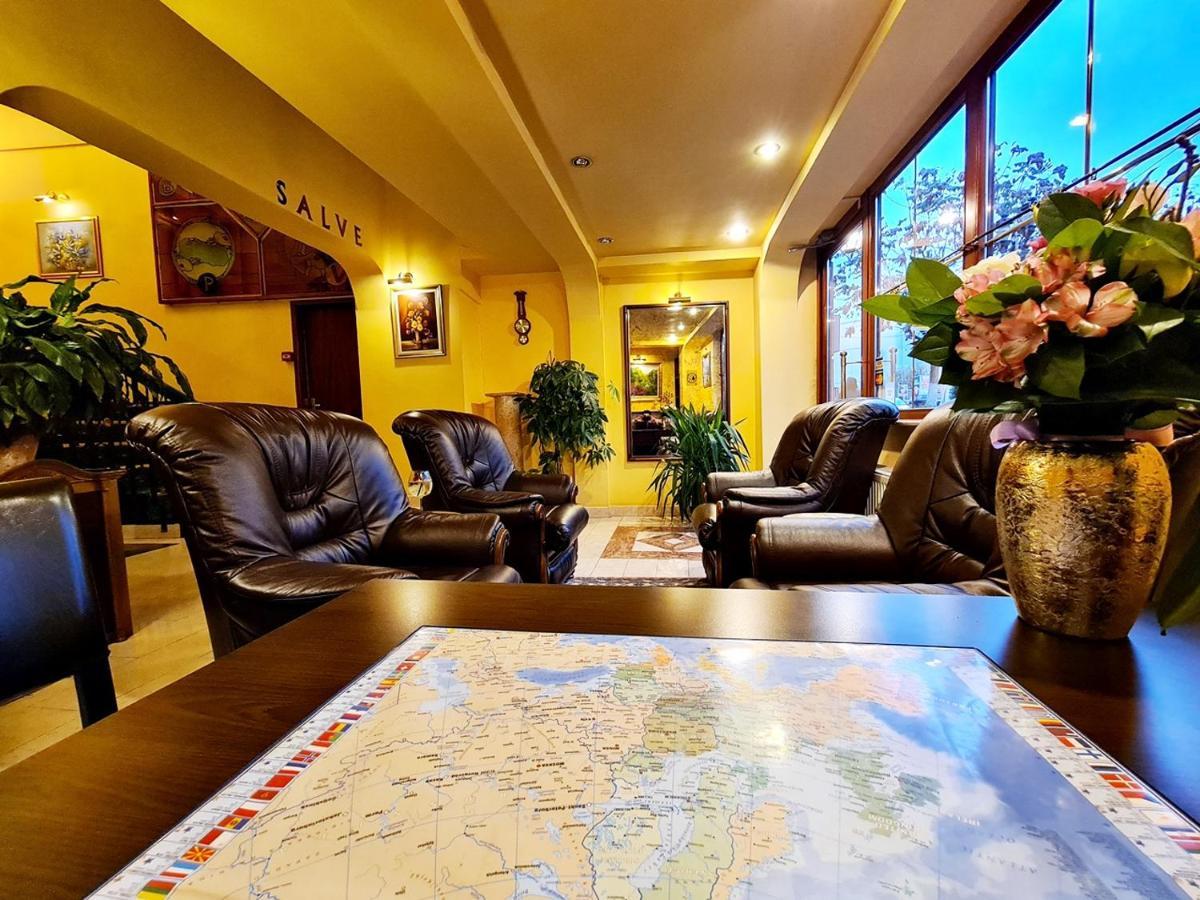 Hotel Horoscop Букурещ Екстериор снимка