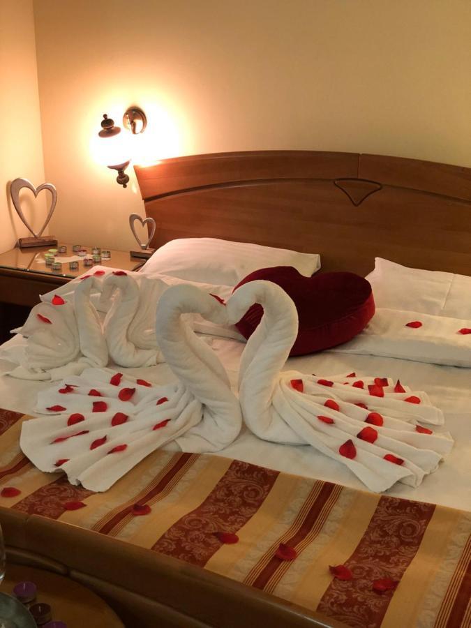 Hotel Horoscop Букурещ Екстериор снимка