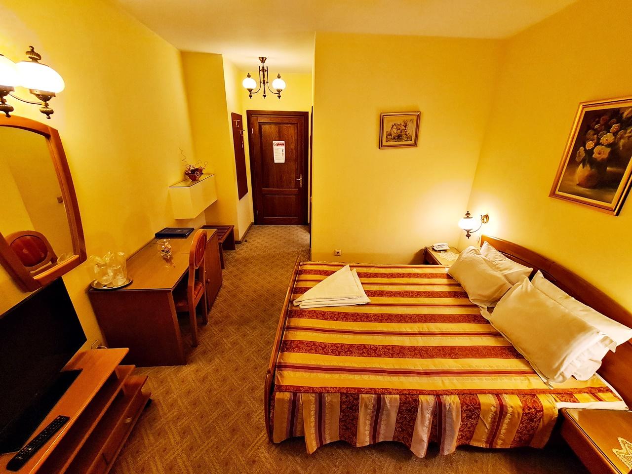 Hotel Horoscop Букурещ Екстериор снимка