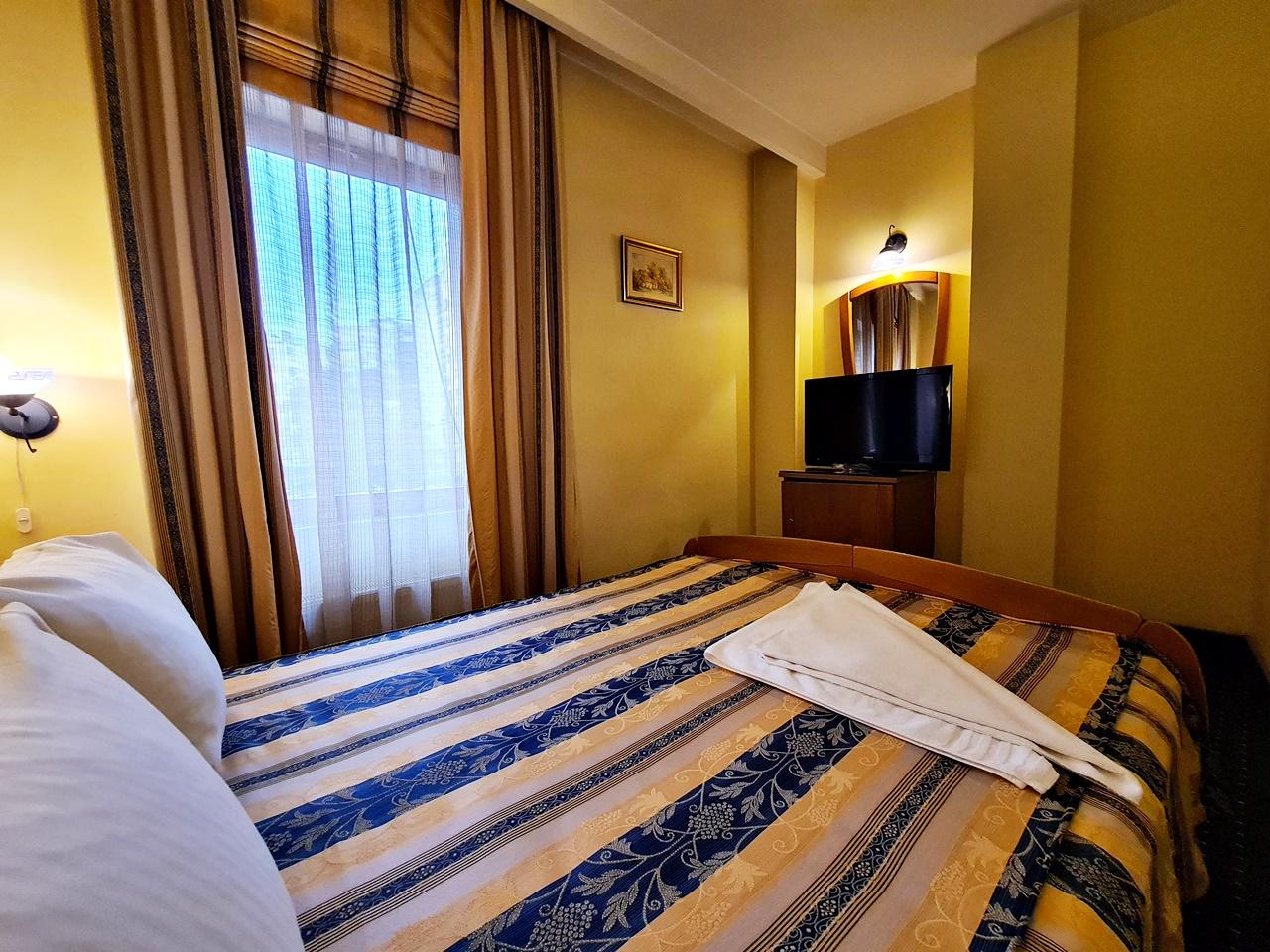 Hotel Horoscop Букурещ Екстериор снимка