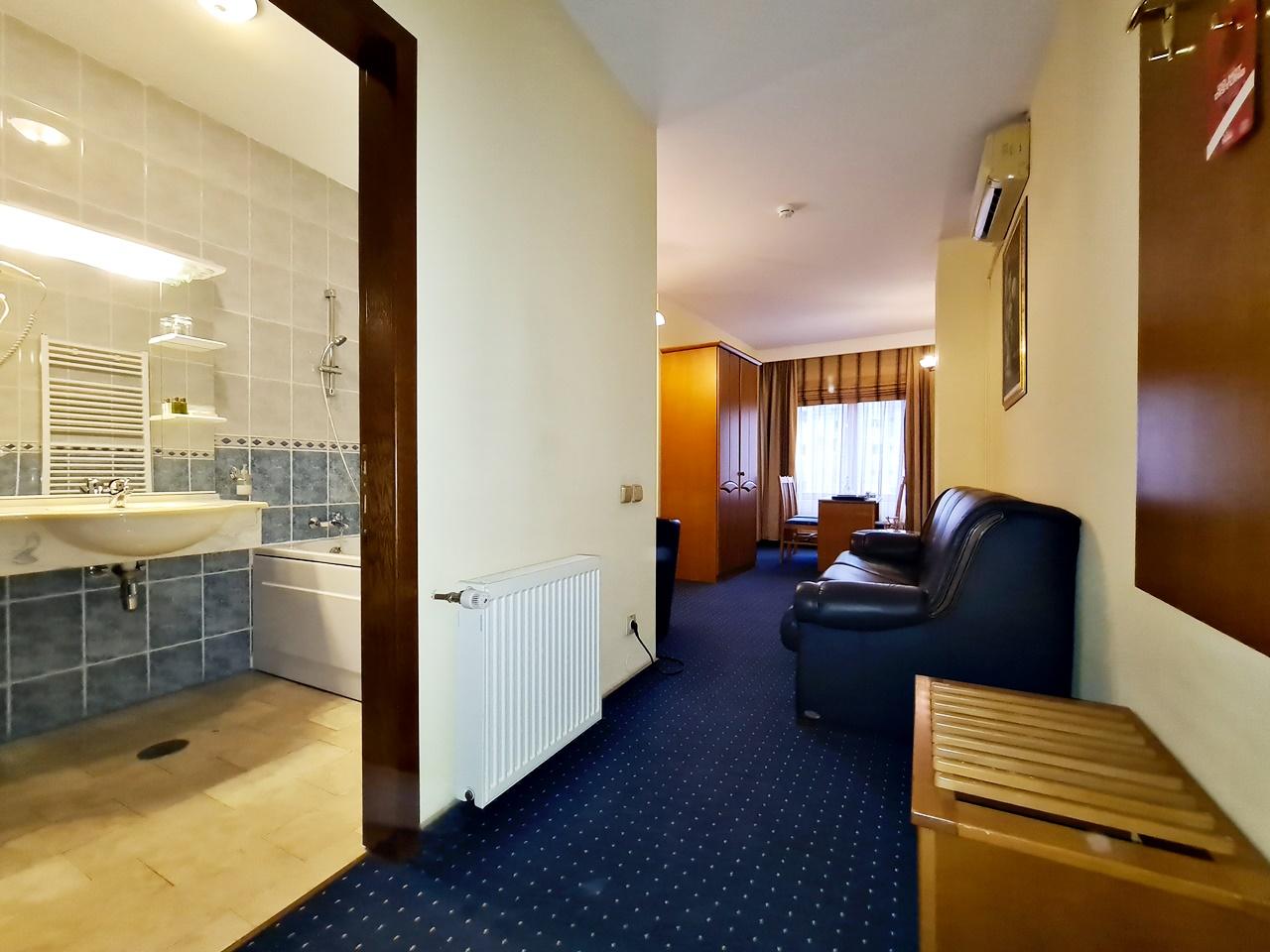 Hotel Horoscop Букурещ Екстериор снимка