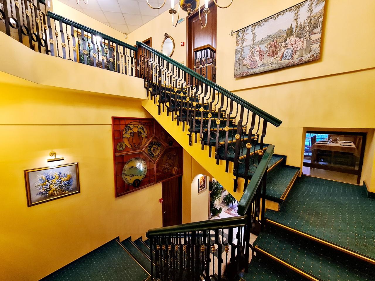 Hotel Horoscop Букурещ Екстериор снимка