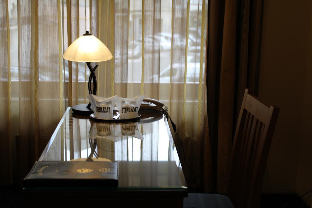 Hotel Horoscop Букурещ Екстериор снимка